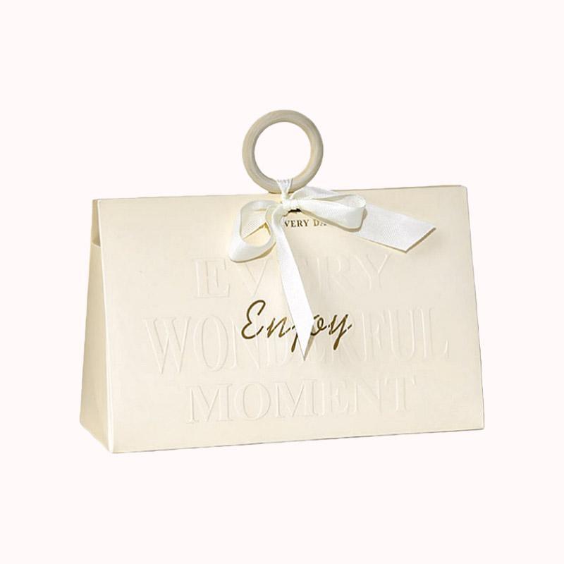 קופסת ממתקים למתנה של 10 יחידות - לבן 1