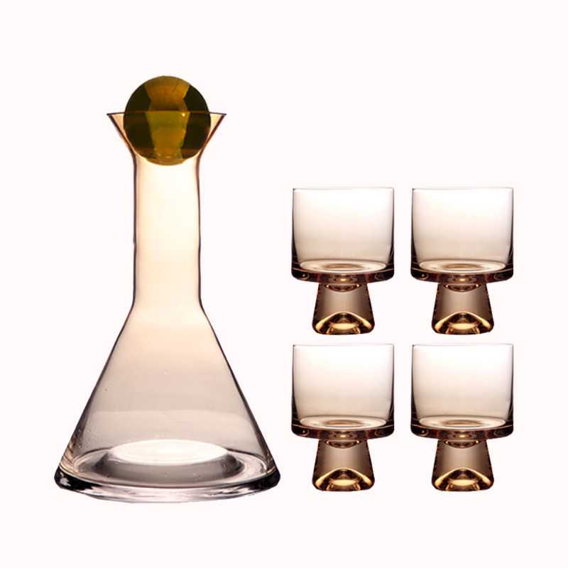 סט בקבוק קריסטל ו-4 כוסות - ענבר 1