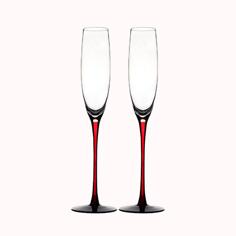 זוג כוסות שמפניה רגל אדומה 1