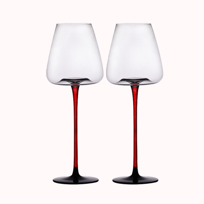 זוג כוסות יין מהודרות רגל אדומה 450 מל 1