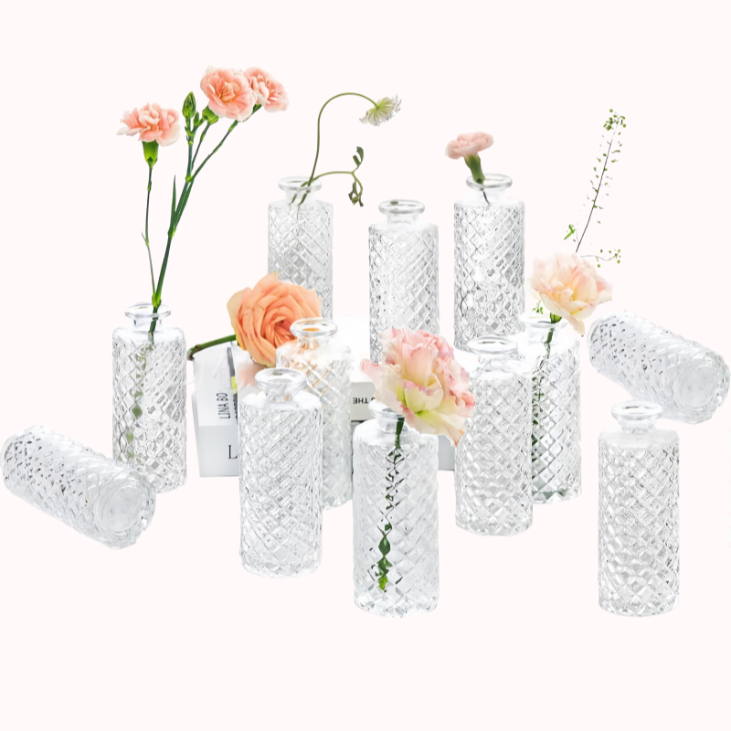 סט 12 ואזות זכוכית קטנות בדוגמת מעוינים 1